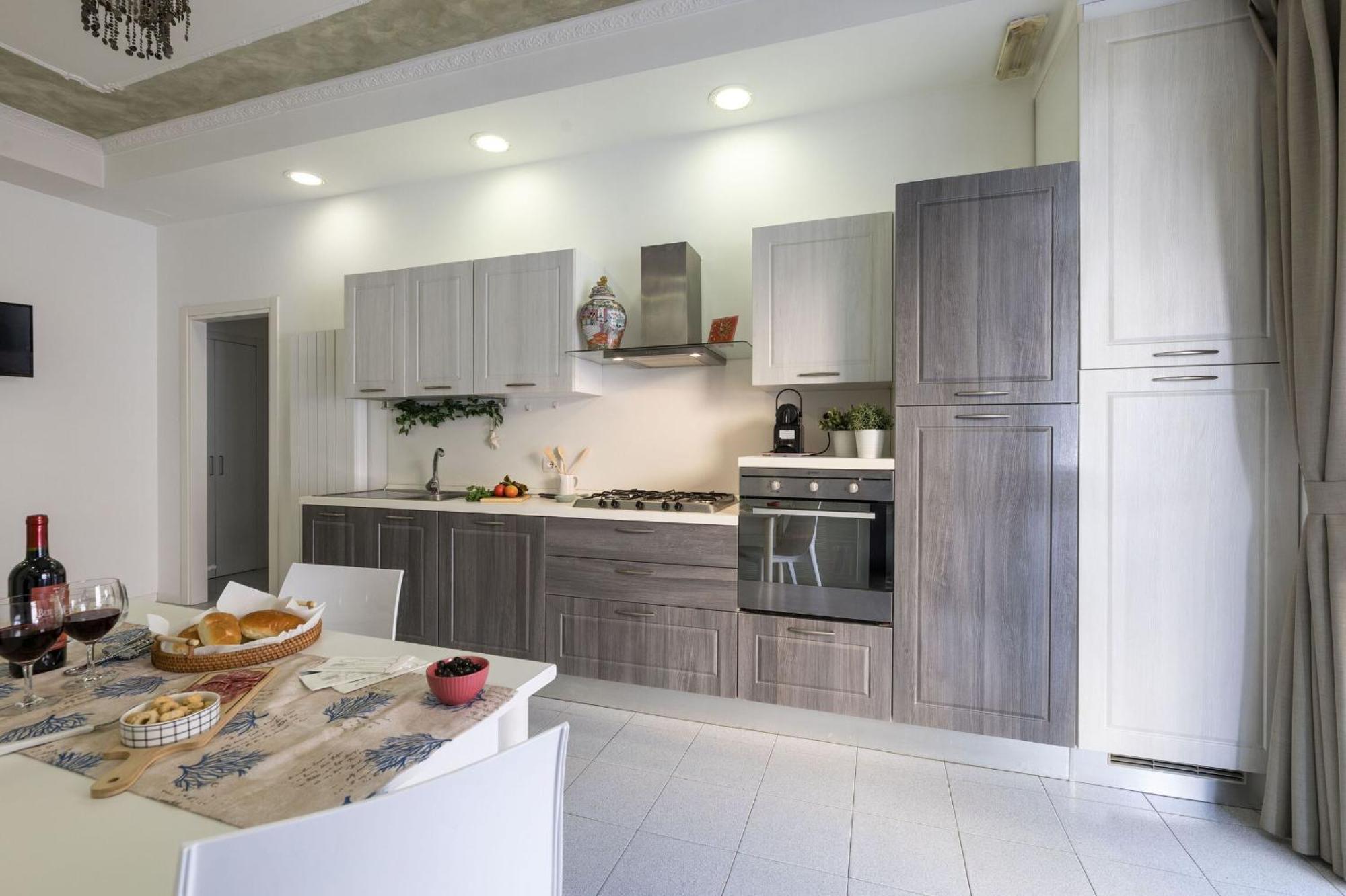 Italian Experience-La Rondine Apartment ปอร์โตเรกานาติ ภายนอก รูปภาพ